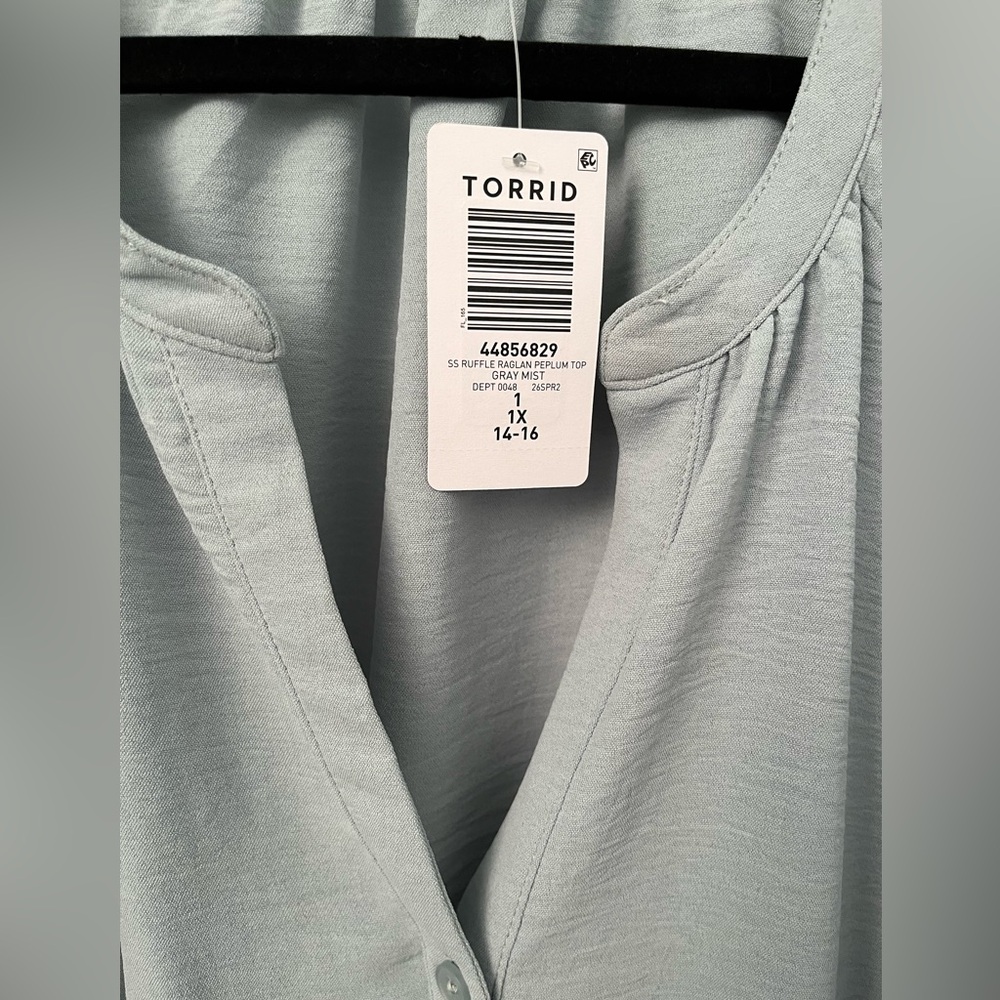 Torrid Raglan Ruffle Peplum Top - Picture 10 of 10